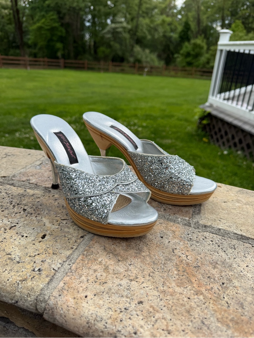 Betsey Johnson Silver rare barbie Glitter wooden Platform Mule Heels sz 8